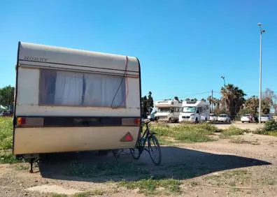 Imagen secundaria 1 - Motorhome owners are still waiting for an official parking site in Malaga