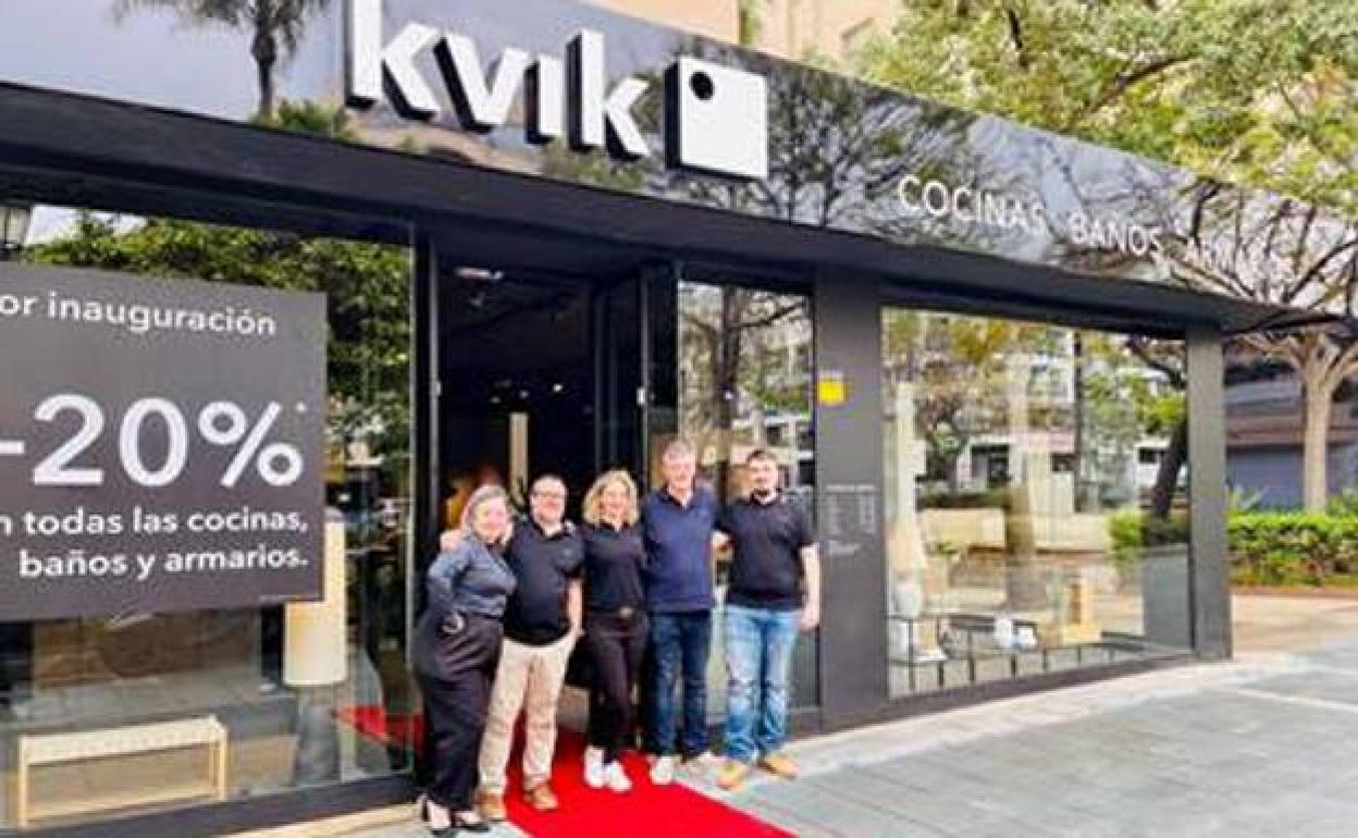 The Kvik team in front of the Marbella store 
