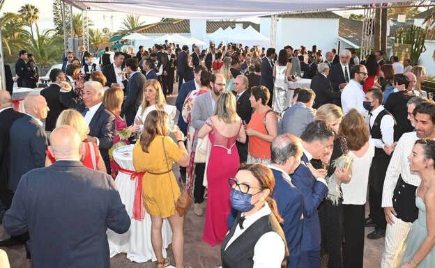 The event started in the garden of Los Monteros hotel 