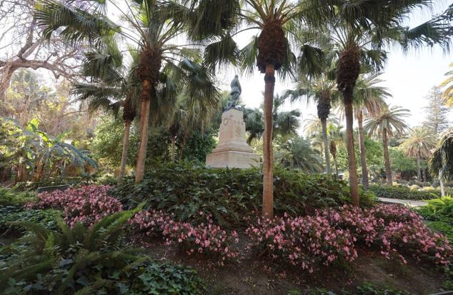 Explosion of colours and scents in Malaga's parks and gardens. 