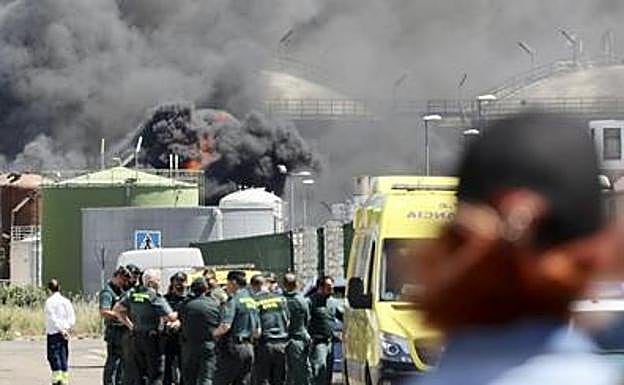 Imagen principal - Two workers killed in explosion at biodiesel fuel plant in La Rioja