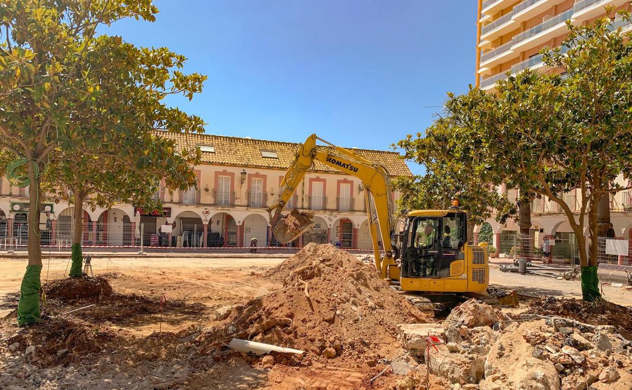 Remodelling of Plaza de Olé in Benalmádena gets under way