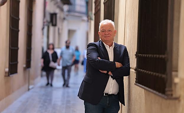 Eddie Wilson, CEO of Ryanair, outside the Museo Thyssen in Malaga