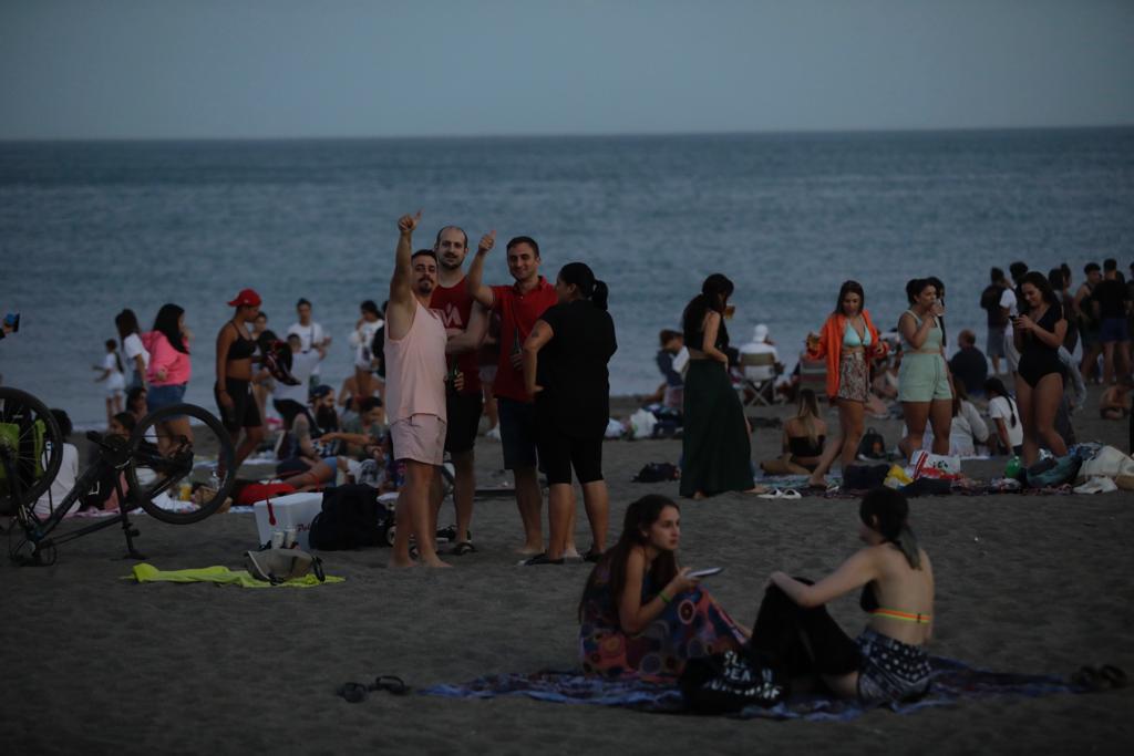 From Manilva to Maro, groups of families and friends celebrated the shortest night of the year around the bonfire.