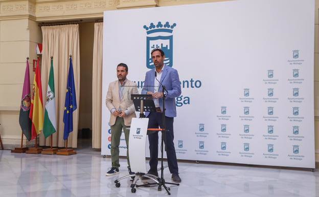 Jacobo Florido and Javier Frutos at the presentation. 