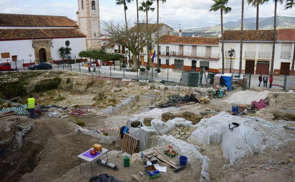 Archive image of the archaeological excavations in the Plaza de la Constitución. 