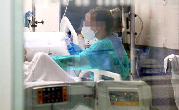 Andalucía lowers number of patients in hospital but adds 1,367 new infections and 44 Covid deaths