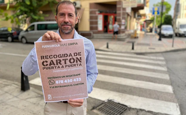 Councillor Hidalgo promotes the cardboard collection initiative. 