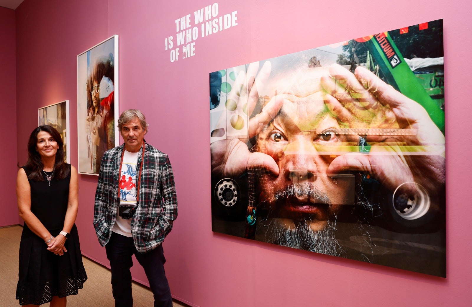 Hubertus von Hohenlohe with Emilia Garrido, at his exhibition in the Episcopal Palace. 