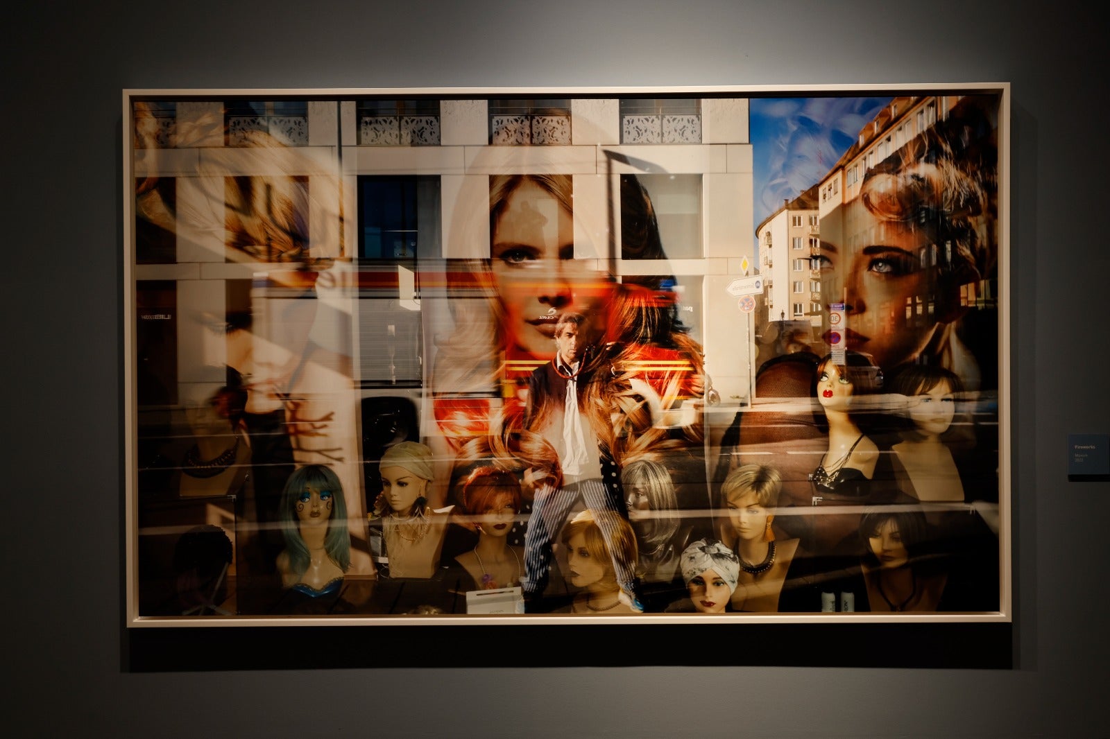 Hubertus von Hohenlohe with Emilia Garrido, at his exhibition in the Episcopal Palace. 