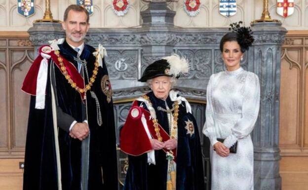 The king and queen of Spain with Queen Elizabeth II. 