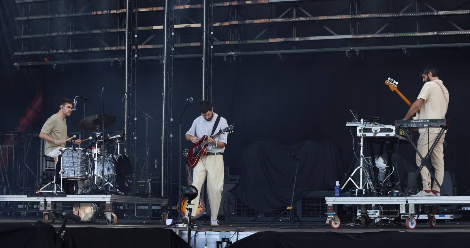 Niños Luchando opened the show on Saturday