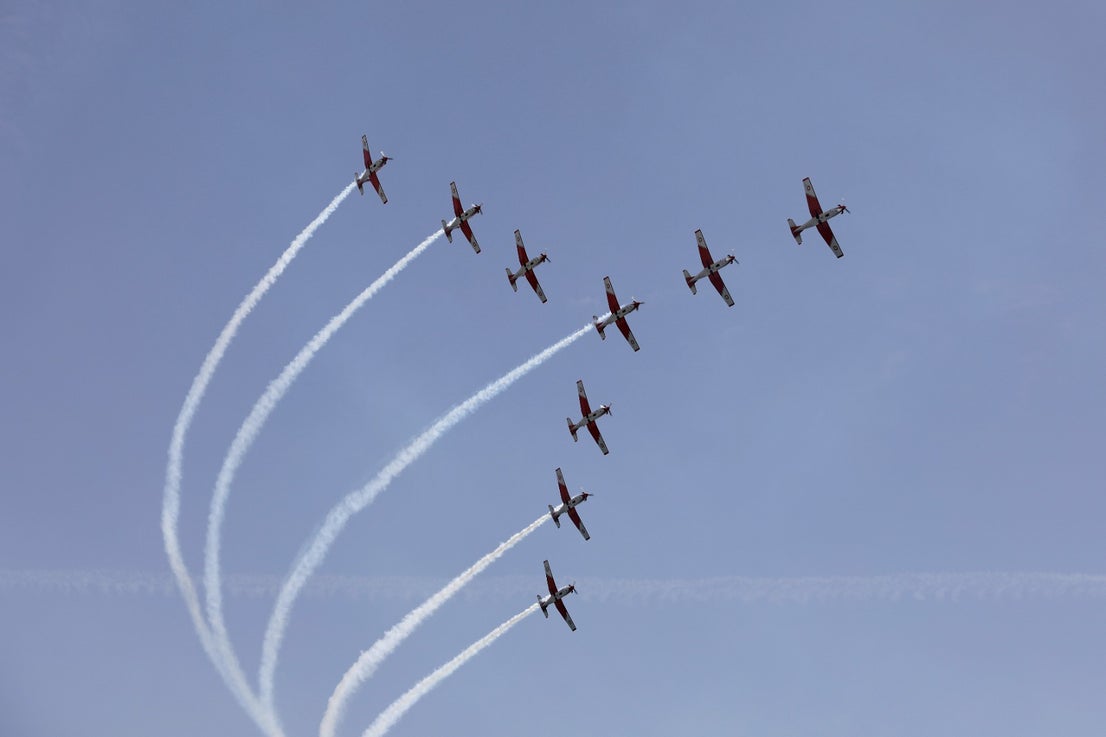 From the early hours of Sunday morning the Torre del Mar beach, on the the Costa del Sol, was full of people waiting to see what is already recognised as one of the best air festivals in Europe. 