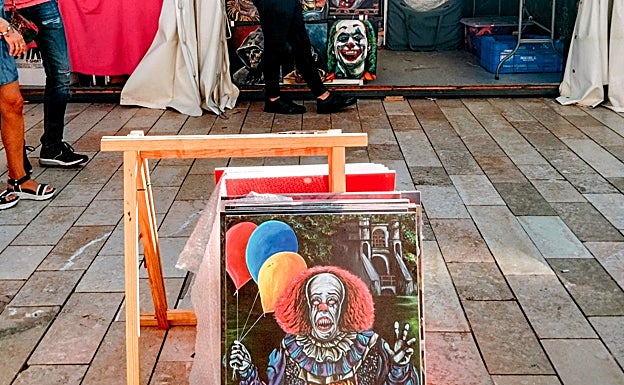 Imagen principal - Sitges lives with cinema. 