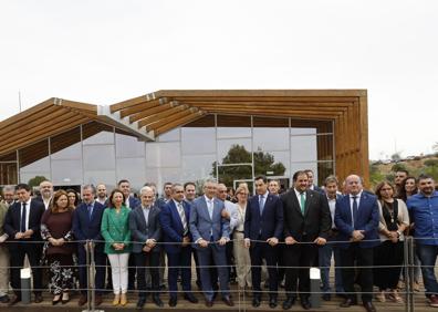 Imagen secundaria 1 - New Caminito del Rey visitor centre opens with 240 parking spaces and a panoramic viewpoint