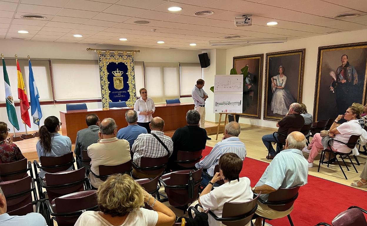 Fuengirola town hall holds meeting with residents to signal start of delayed road works