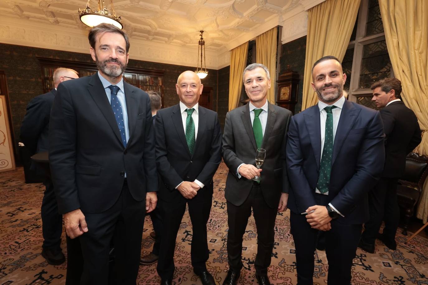 Authorities and travel professionals in London for the WTM got together at the annual SUR dinner last night