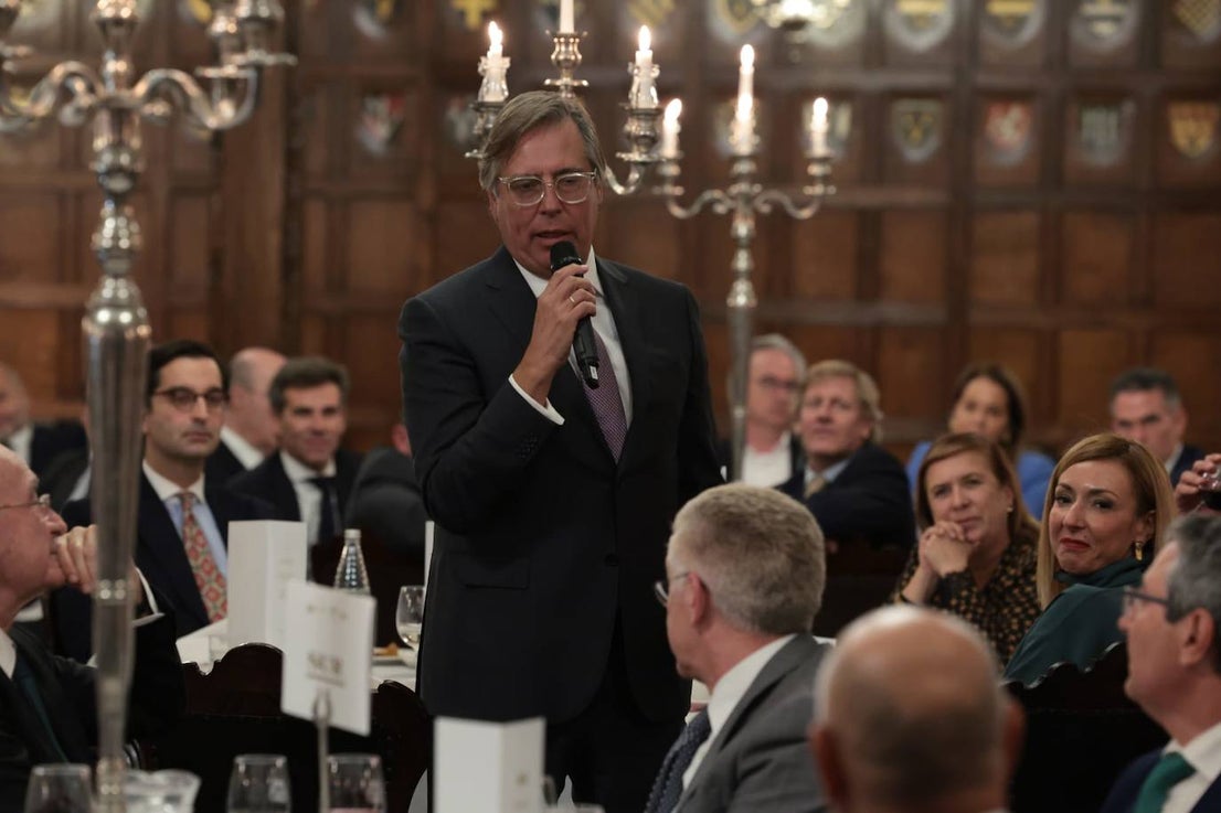 Authorities and travel professionals in London for the WTM got together at the annual SUR dinner last night