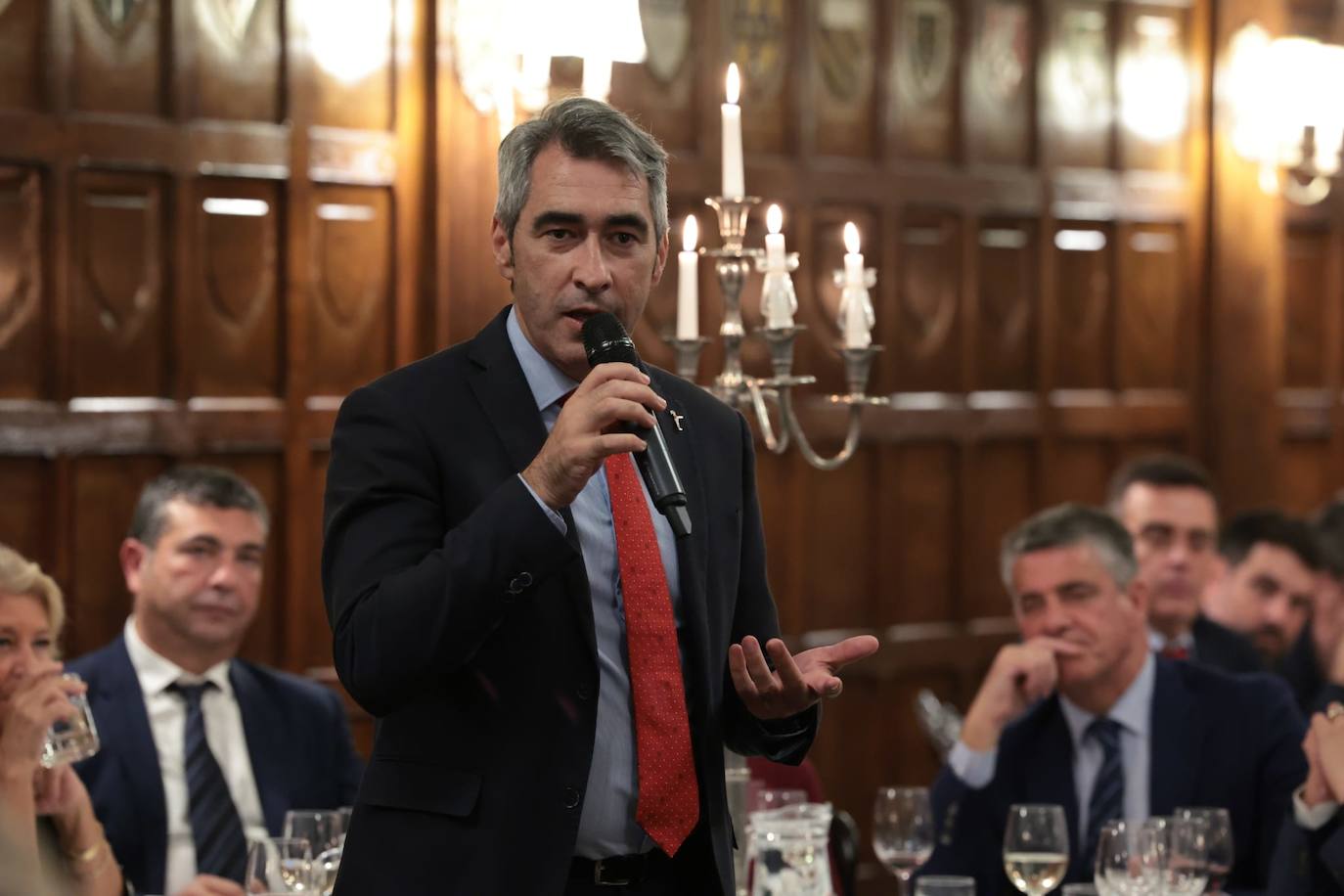 Authorities and travel professionals in London for the WTM got together at the annual SUR dinner last night