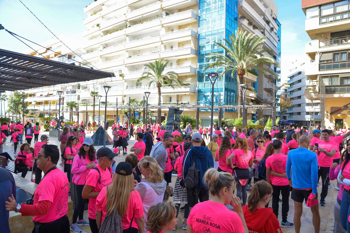 Wave of pink in Marbella as more than 3,000 take part in cancer awareness walk