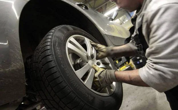 ‘Spare’ cash: nearly 140,000 euros found in tyre of stolen car in Mijas