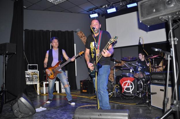 Reliving the 1990s spirit of the Malaga punk rock scene