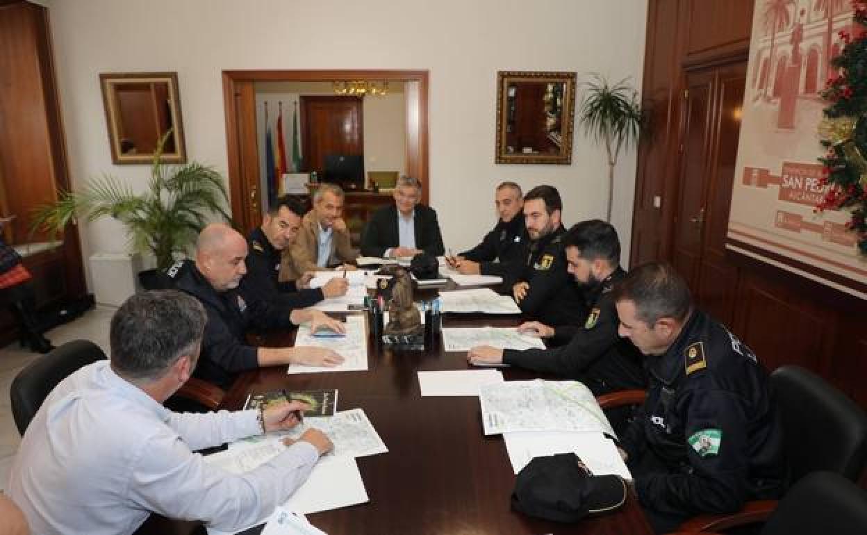A security meeting in Marbella ahead of the Christmas period 