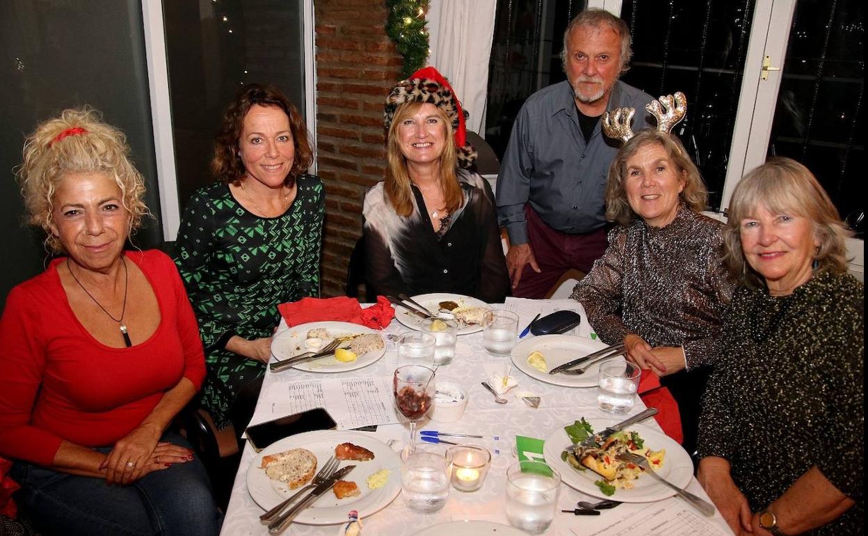 Press club members enjoyed a Danish Christmas meal. 