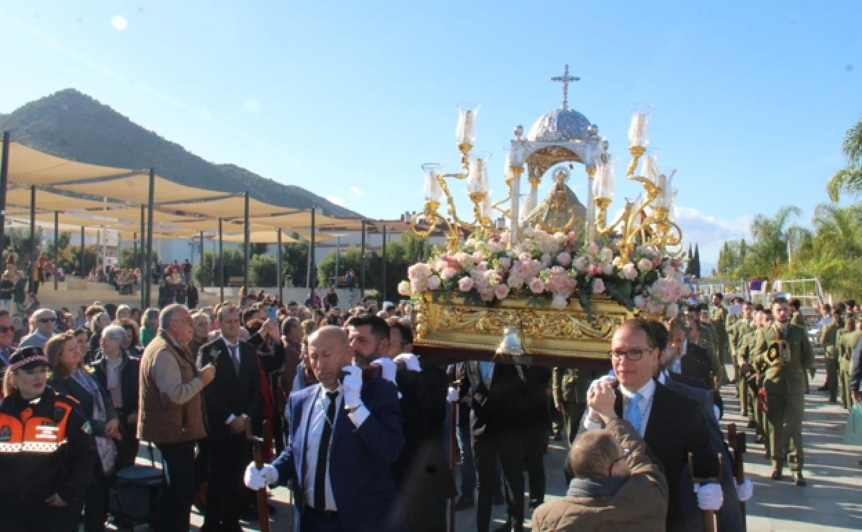 The iconic image embarks on a procession through the streets of Cártama. 