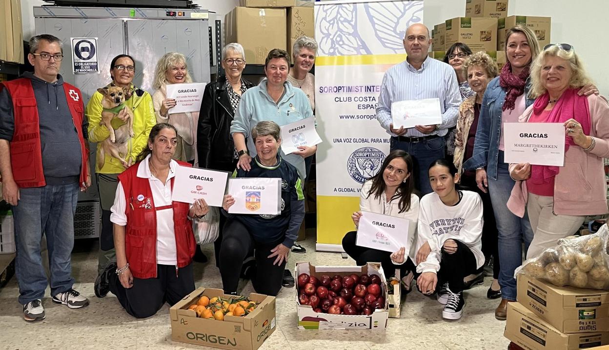 Soroptimist Christmas campaign brings joy to 210 Mijas families Sur