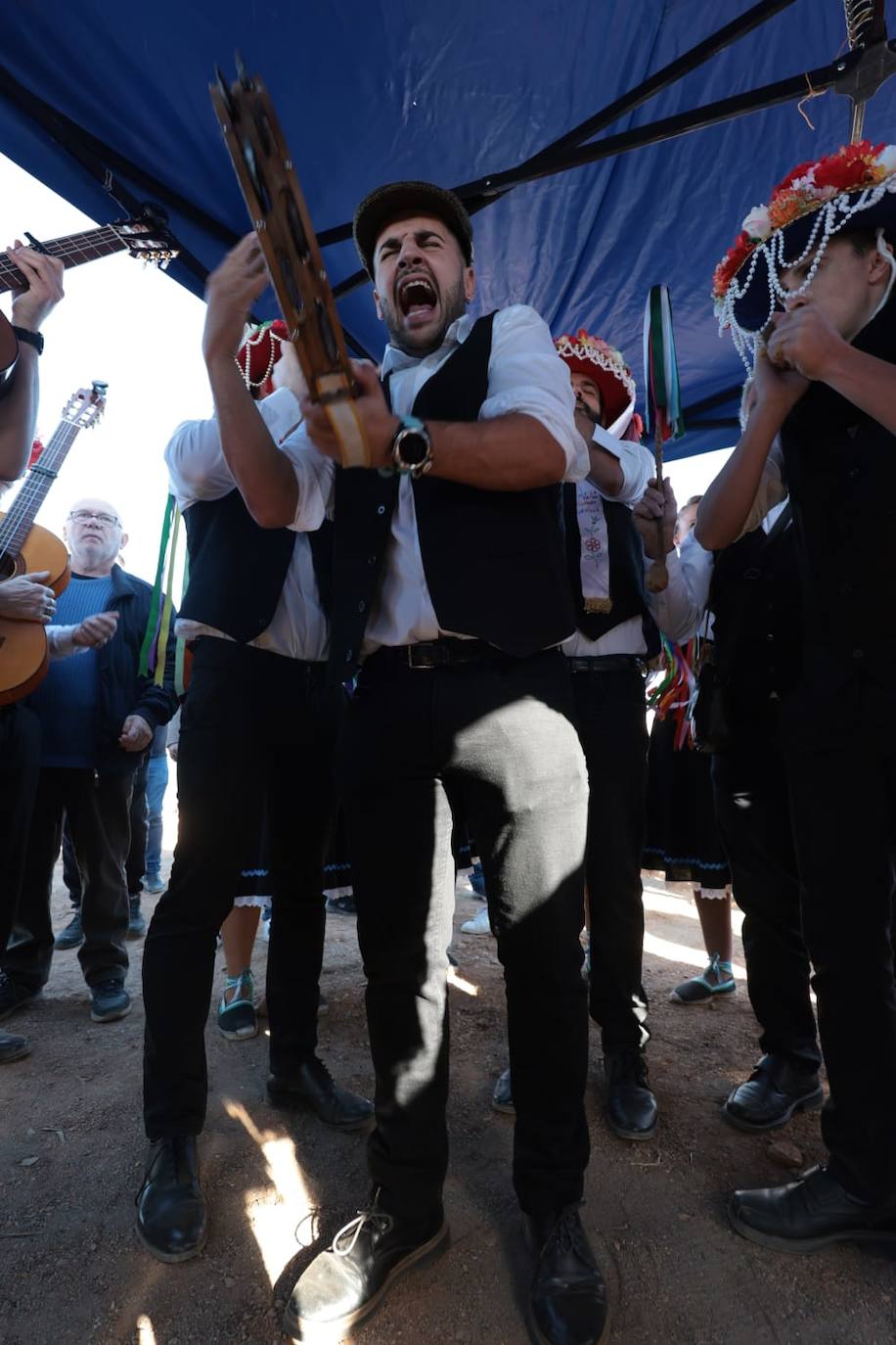 A total of 25 'pandas' (groups) participated