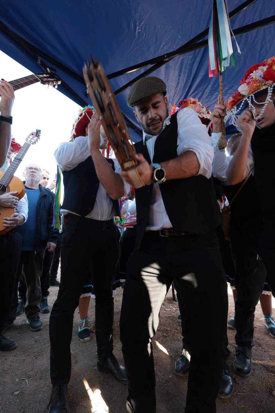 A total of 25 'pandas' (groups) participated 