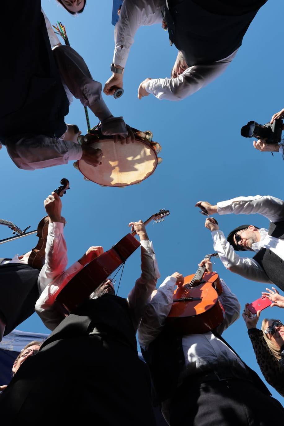 A total of 25 'pandas' (groups) participated