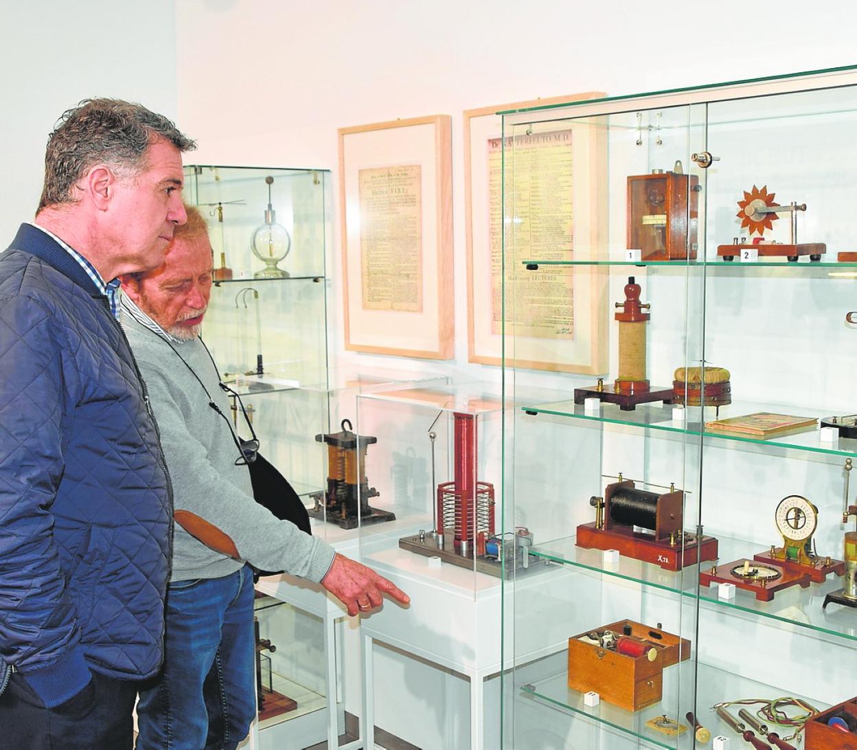 The exhibition is housed in a room opposite the museum. 