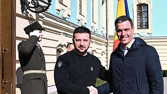 Spain's PM Sánchez promises more aid to Ukraine on second visit to Kyiv