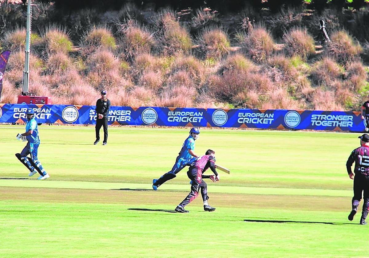 Entrance is free to the matches which will take place from Monday to Saturday, from 11am to 9pm.