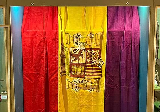 The flag made by the people of Gibraltar for the José Luis Díez