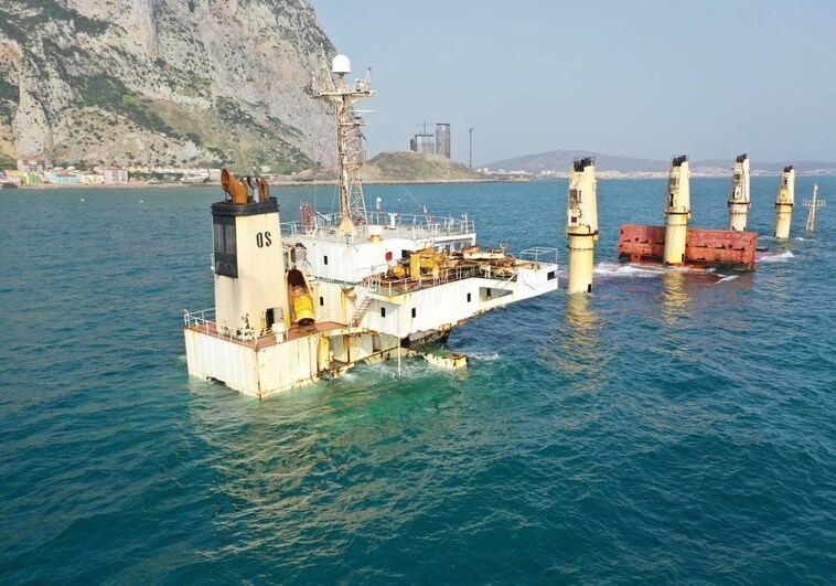Stricken ship in Gibraltar sustains more storm damage
