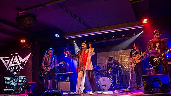 Bowie tribute to recreate iconic era of the 'star man'