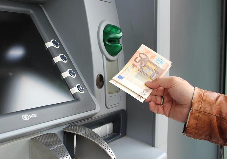 Provincial authority helps finance installation of cash machines in Malaga villages without banks