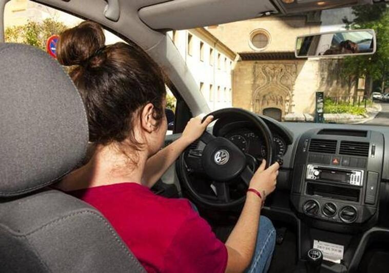 Women are safer drivers than men, according to new research in Spain