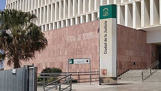 Prison sentence for man who slapped a teenage girl’s bottom in Vélez-Málaga