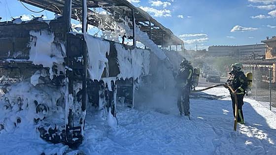 Ronda-San Pedro road reopens after bus totally gutted by fire
