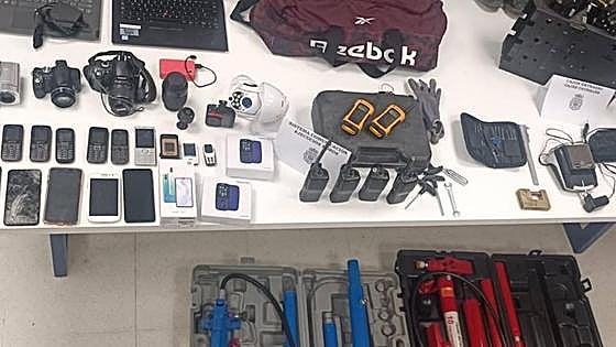 Gang that specialised in breaking into automatic cash registers in restaurants caught red-handed