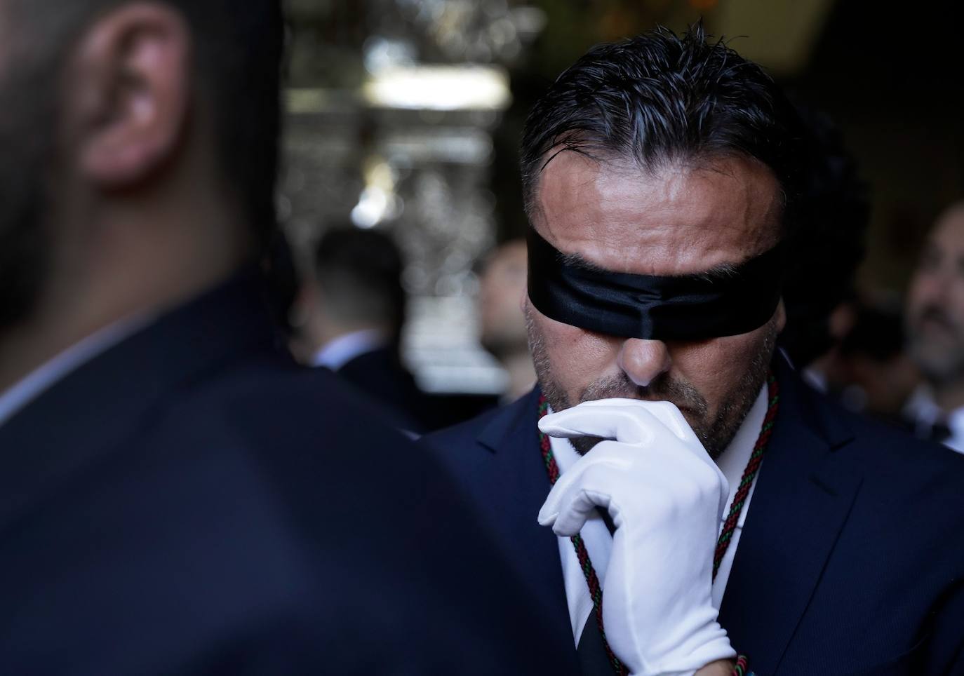 Holy Monday processions in the heart of Malaga, in pictures