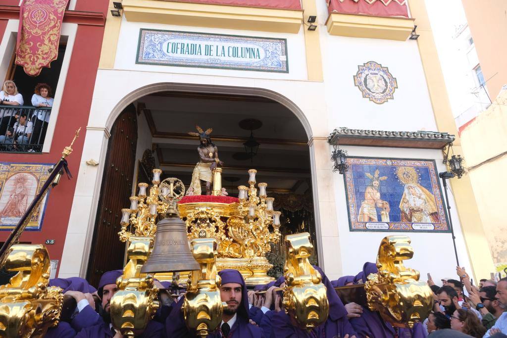 Holy Monday processions in the heart of Malaga, in pictures