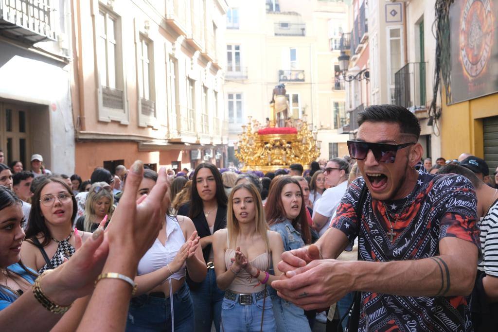 Holy Monday processions in the heart of Malaga, in pictures