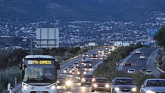 Ten passengers accused of faking 'accident' injuries on a bus in Malaga