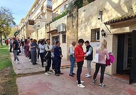 Queues for the first casting of the series in Marbella at the end of March.