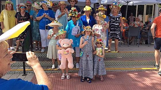 La Cala Lions enjoy successful Easter Bonnet party in aid of diabetes
